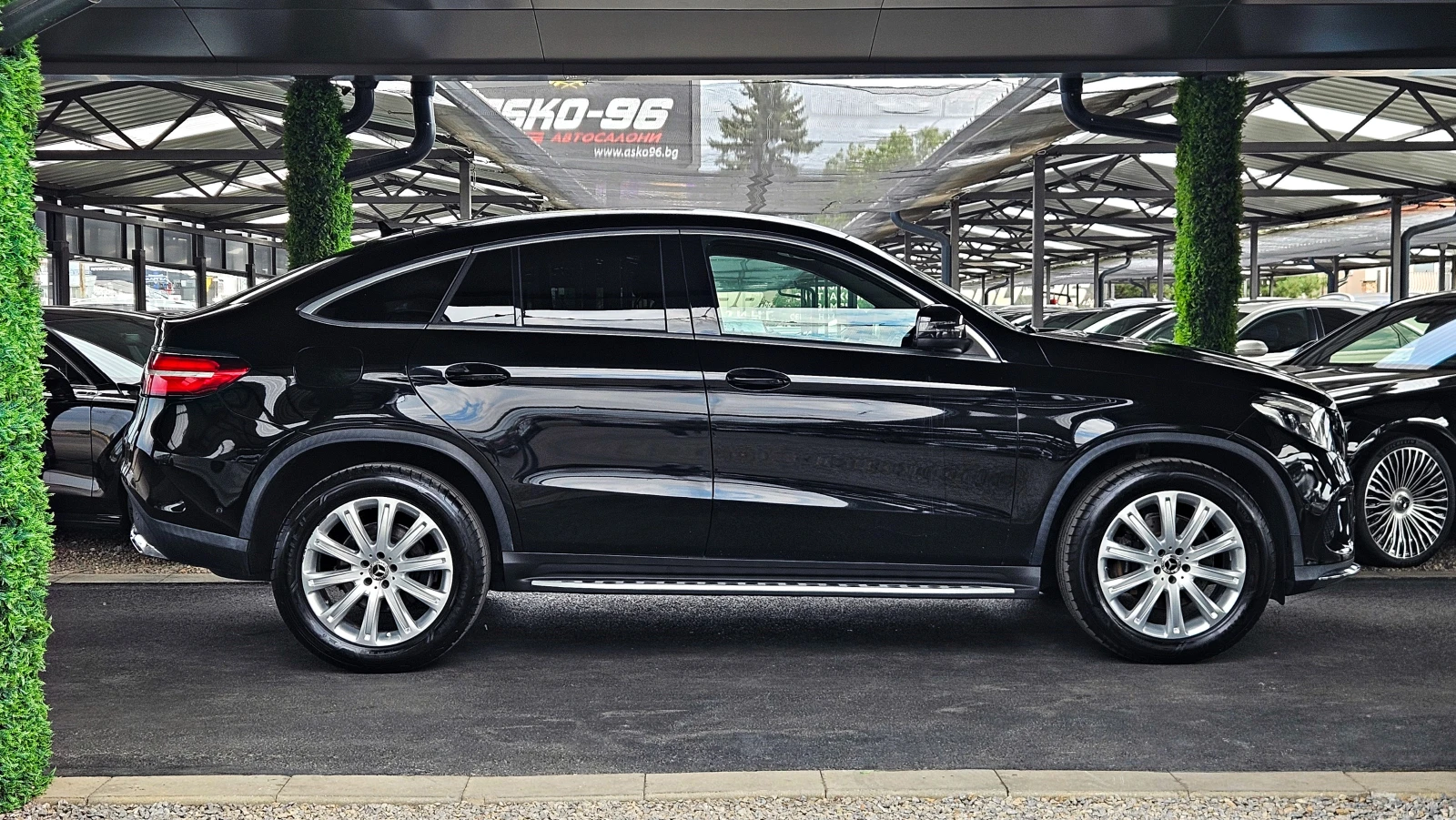 Mercedes-Benz GLE Coupe AMG/360CAMERA/HARMAN/ПОДГРЕВ/AMBIENT/CAR PLAY/LIZI, снимка 4 - Автомобили и джипове - 56164676
