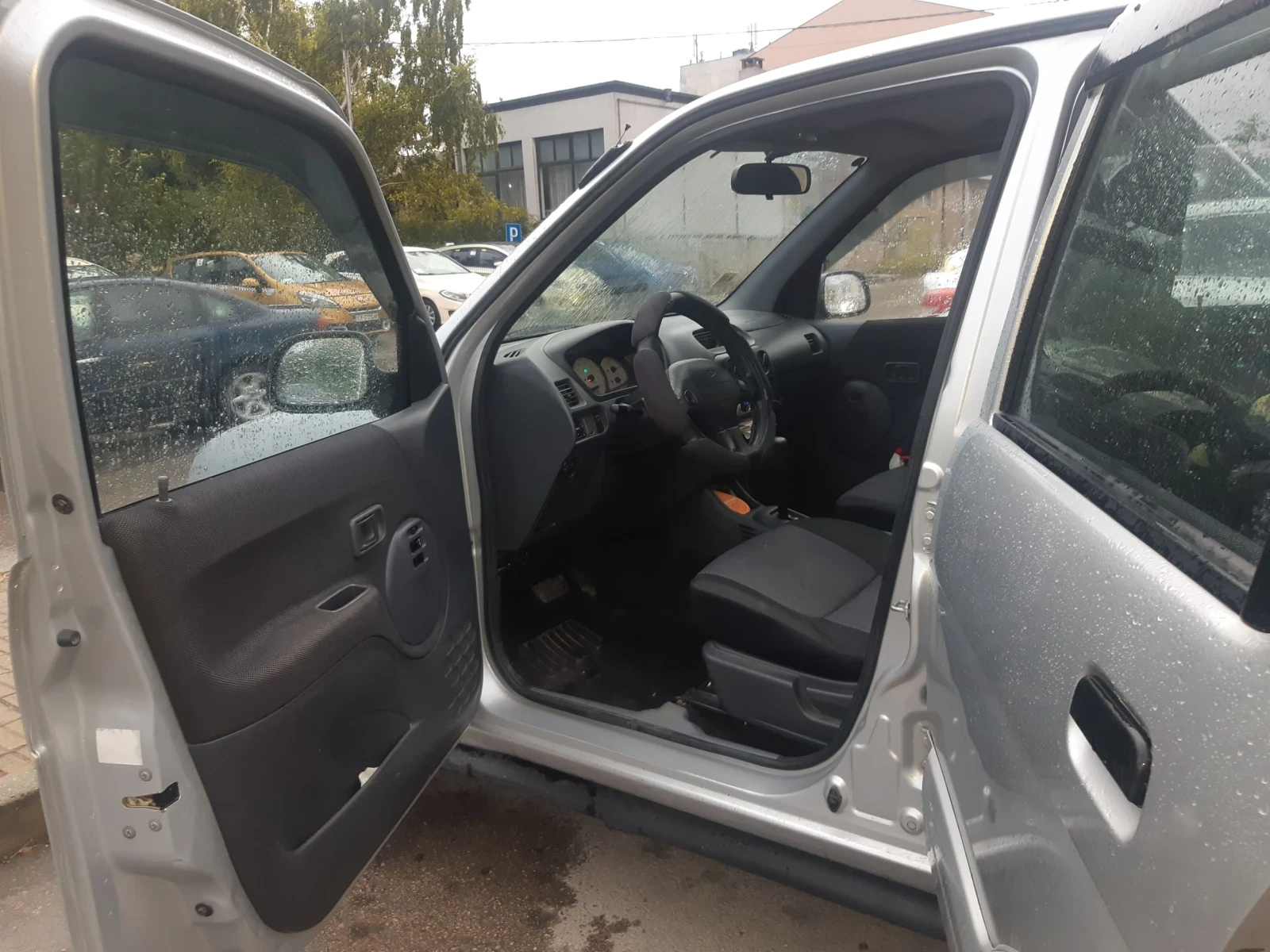 Daihatsu Terios 1, 3 A/T Auto 4x4 , снимка 4 - Автомобили и джипове - 56275821