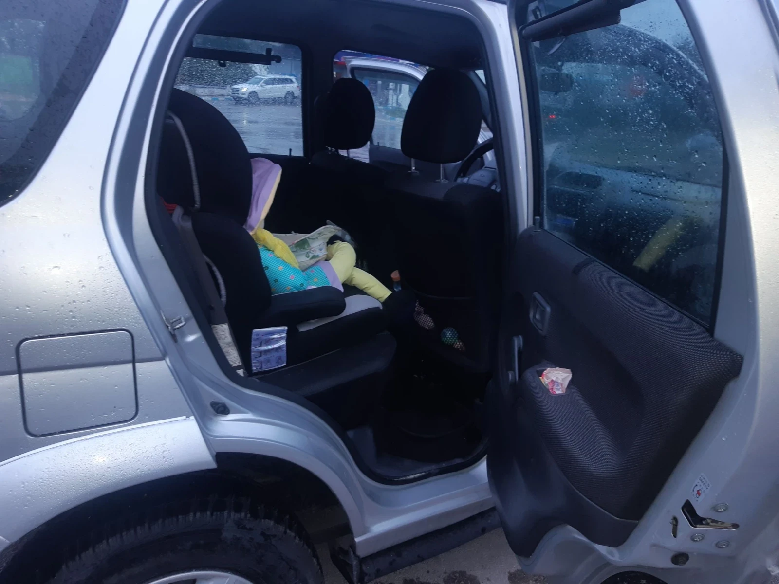 Daihatsu Terios 1, 3 A/T Auto 4x4 , снимка 8 - Автомобили и джипове - 56275821