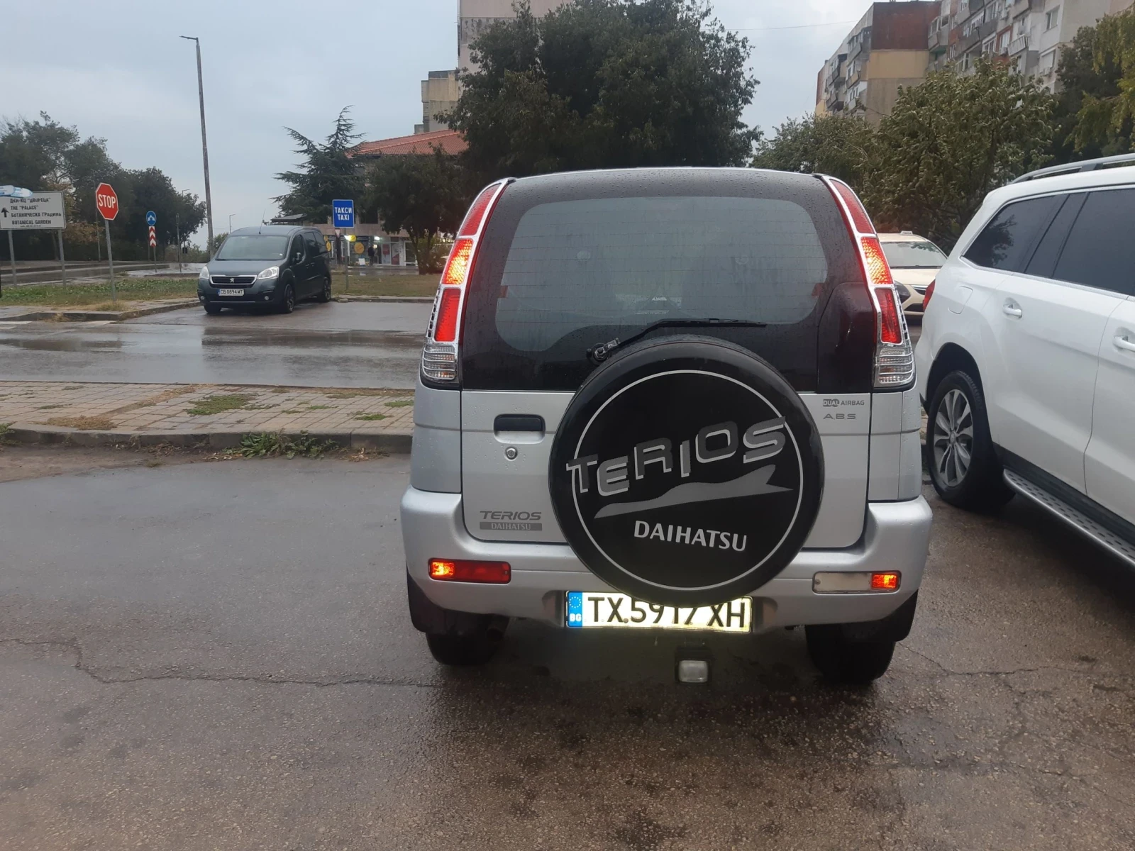 Daihatsu Terios 1, 3 A/T Auto 4x4 , снимка 5 - Автомобили и джипове - 56275821