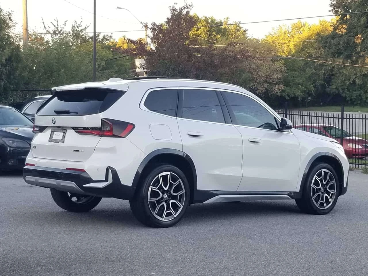 BMW X1 28i NO ACCIDENT| NAV| 3D CAMERA| MULTI COLOUR AMB | Mobile.bg � ����������� 7