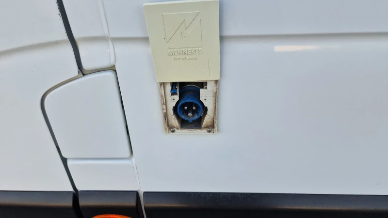 Renault Master ХЛАДИЛЕН -32 , снимка 10 - Бусове и автобуси - 51619672