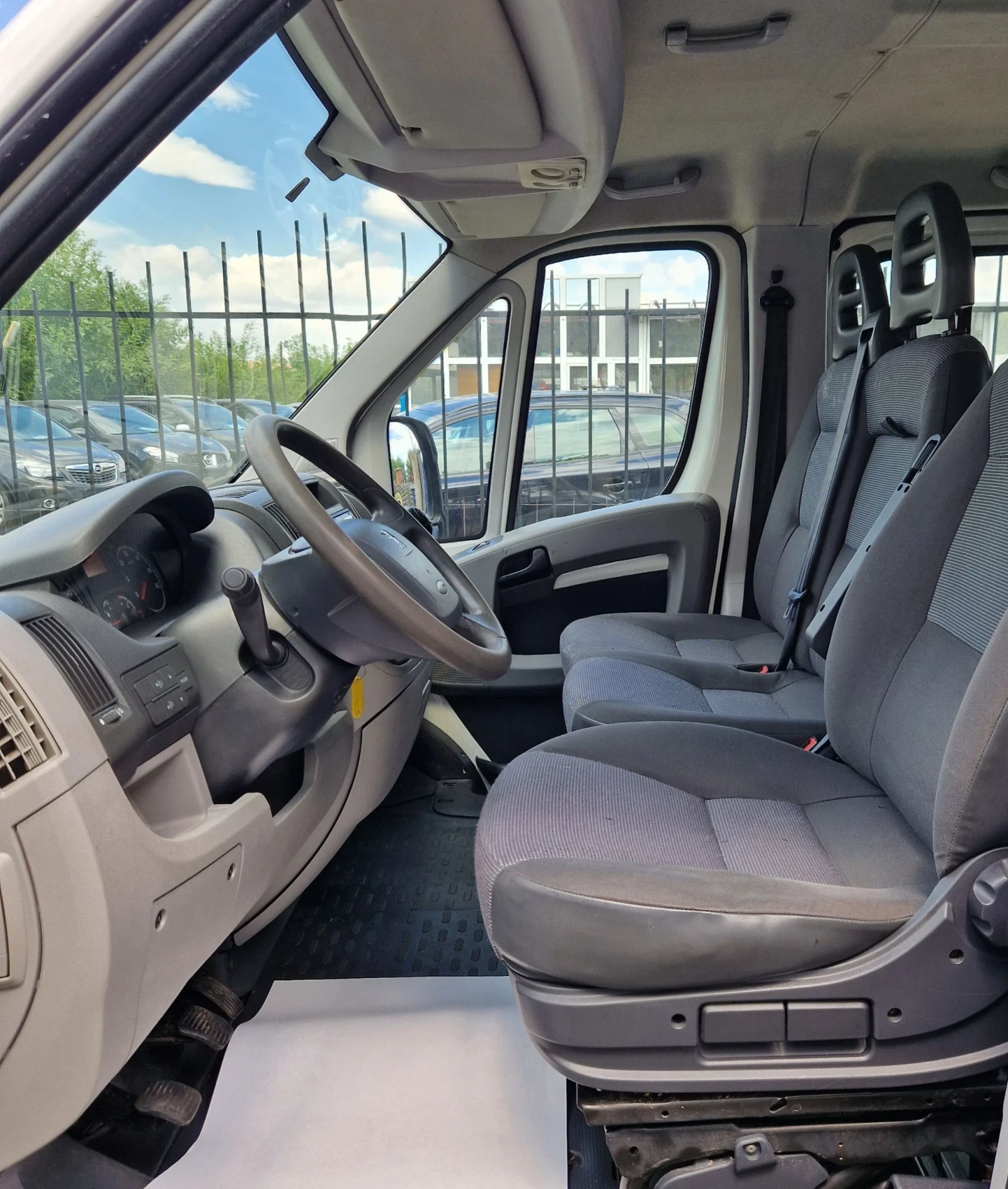 Peugeot Boxer 2.2HDI 100 Климатик , снимка 10 - Бусове и автобуси - 55154507
