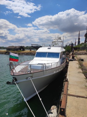 Моторна яхта Собствено производство, снимка 2 - Воден транспорт - 45288798