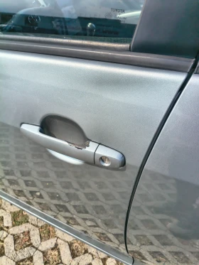 Toyota Corolla verso, снимка 17