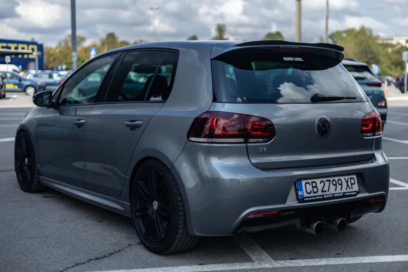 VW Golf MK6 R 306 к.с. RECARO Швейцария ОБСЛУЖЕН, снимка 5 - Автомобили и джипове - 47286884