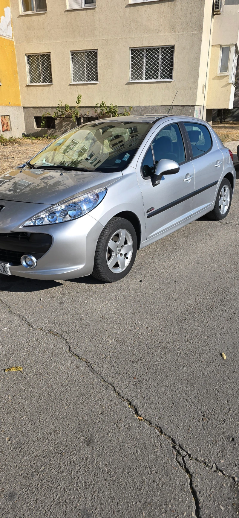 Peugeot 207, снимка 2 - Автомобили и джипове - 48159359