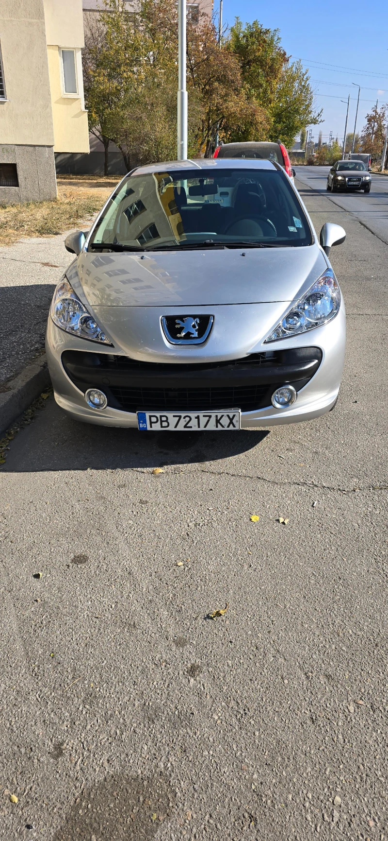 Peugeot 207, снимка 1 - Автомобили и джипове - 48159359