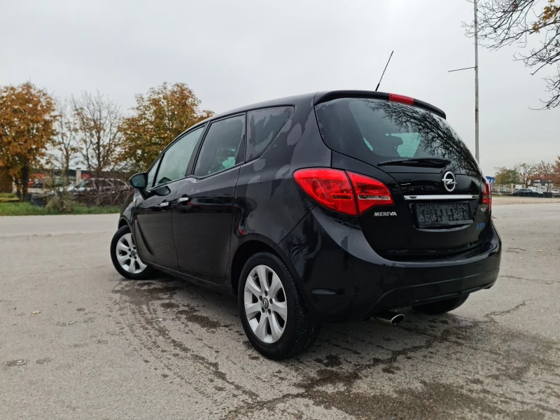 Opel Meriva КАТО ЧИСТО НОВА, снимка 12 - Автомобили и джипове - 48622321