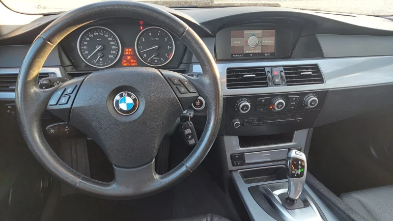 BMW 523 2.5i, снимка 10 - Автомобили и джипове - 48878381