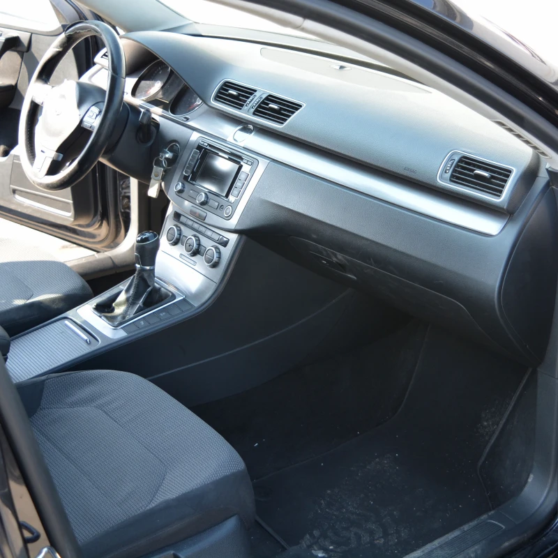 VW Passat VII 2.0 TDI, снимка 6 - Автомобили и джипове - 49763186