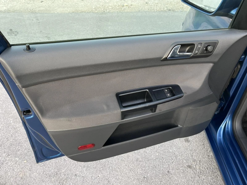 VW Polo 1.2I 70кс EURO 4 КЛИМАТИК, снимка 7 - Автомобили и джипове - 50774792