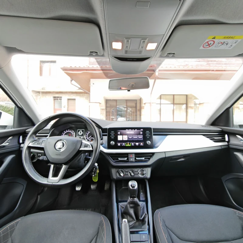 Skoda Scala 1.6 дизел 115 к.с 2019, снимка 8 - Автомобили и джипове - 52698492