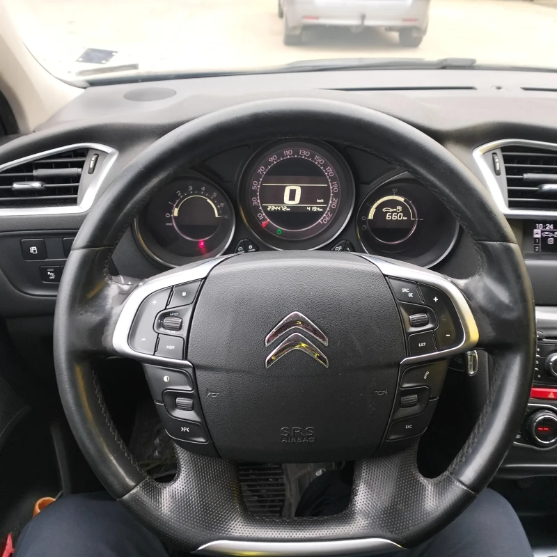 Citroen C4 Exclusive , снимка 17 - Автомобили и джипове - 52990437
