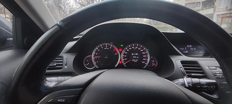 Honda Accord Tourer, снимка 6 - Автомобили и джипове - 53011039