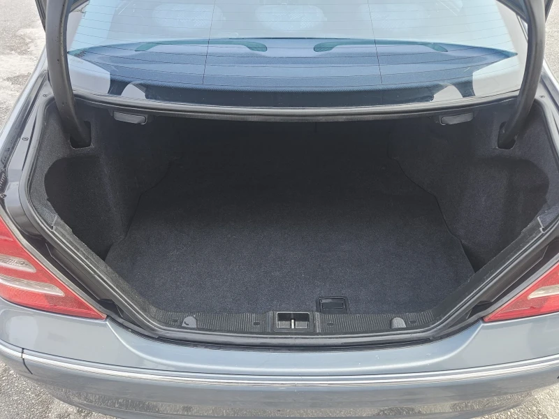 Mercedes-Benz C 220 Avantgarde* Автомат , снимка 11 - Автомобили и джипове - 53088029