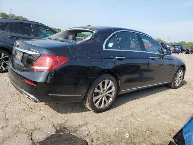 Mercedes-Benz E 300 4MATIC, снимка 4 - Автомобили и джипове - 47280120