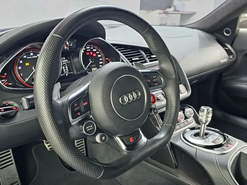 Audi R8 5.2 V10 Coupe/ BANG* OLUFSEN/ CARBON | Mobile.bg � ����������� 12