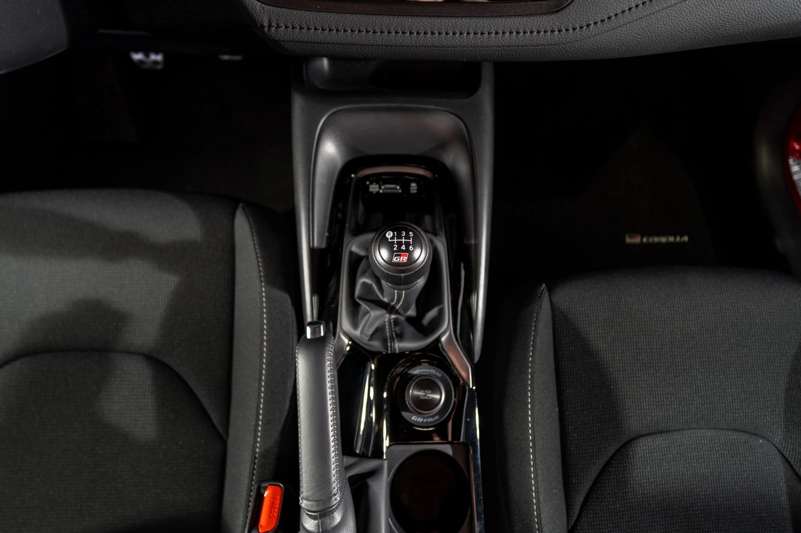 Toyota Corolla 1.6T GR-FOUR | Mobile.bg   14