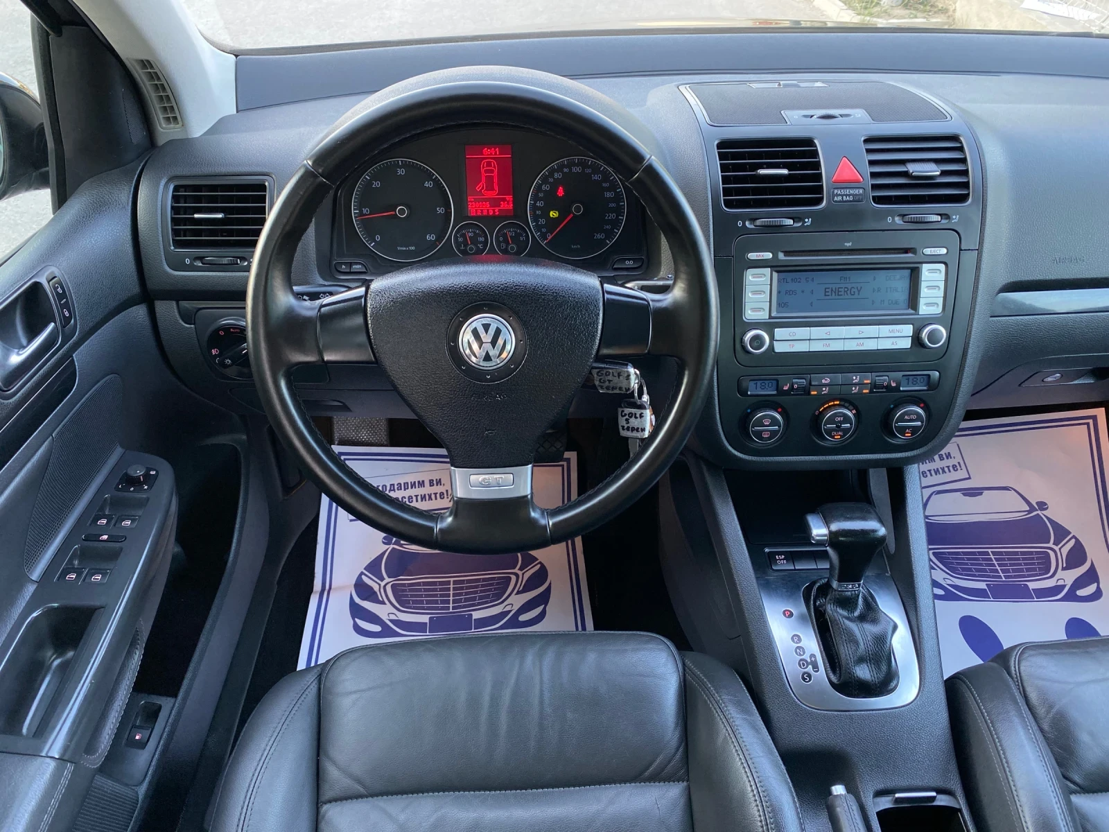 VW Golf 1.9 TDI GT DSG АВТОМАТИК КОЖЕН САЛОН - изображение 10