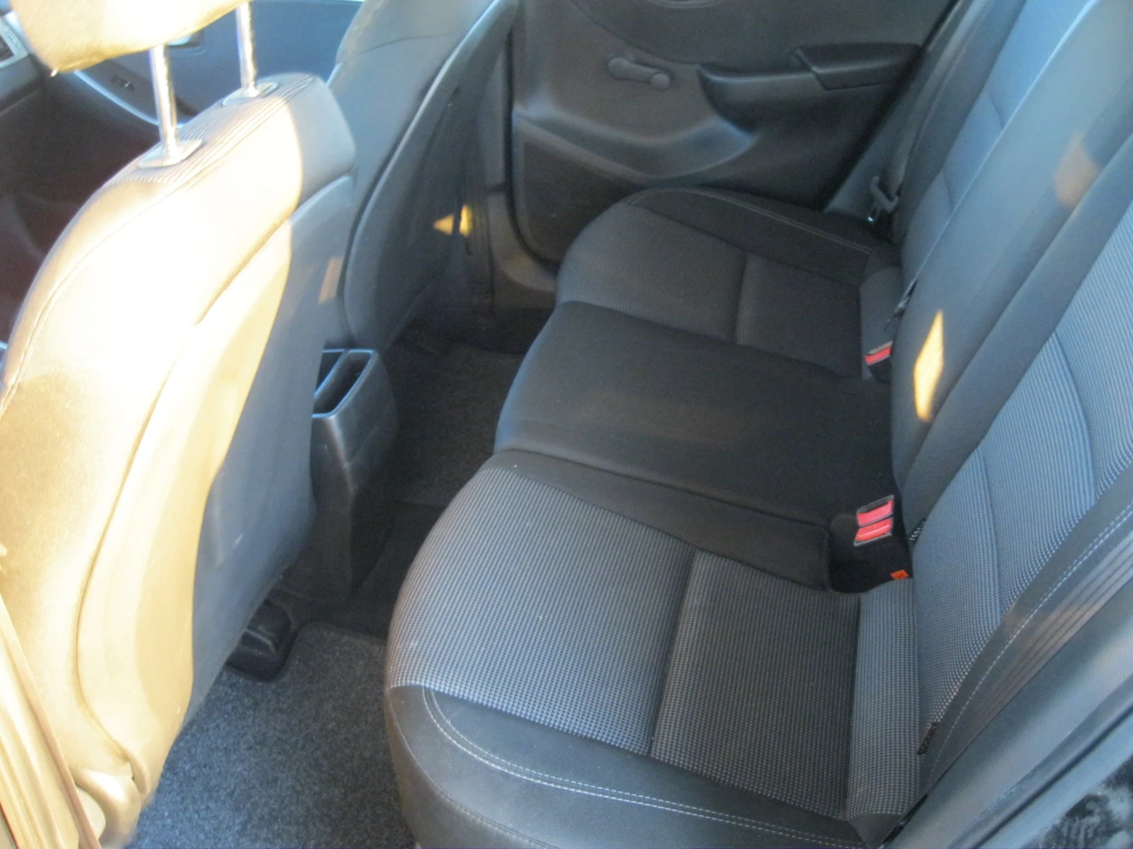 Hyundai I30 1, 4 -90 кс | Mobile.bg — изображение 11