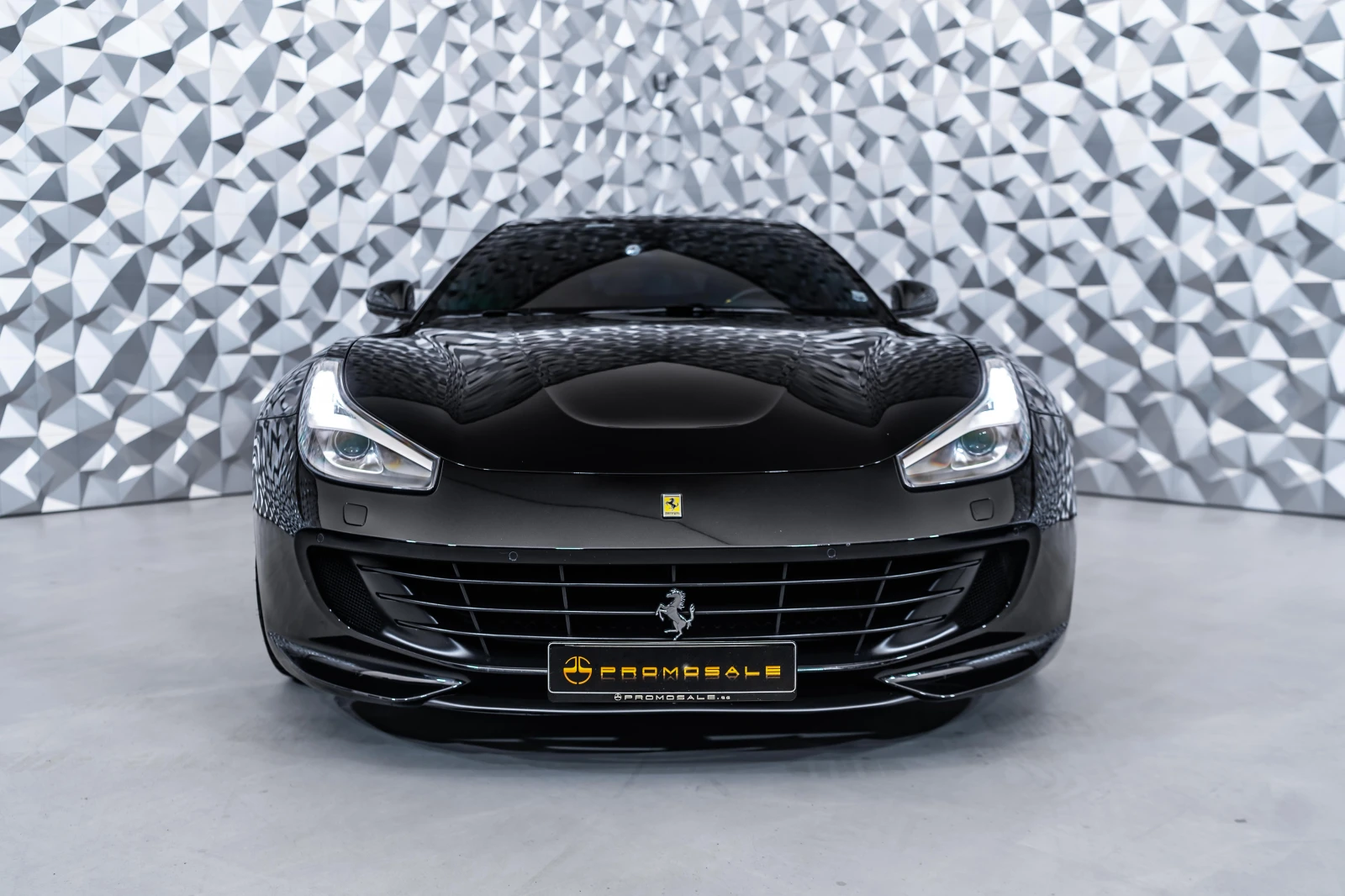 Ferrari GTC4Lusso Nero Daytona - изображение 2