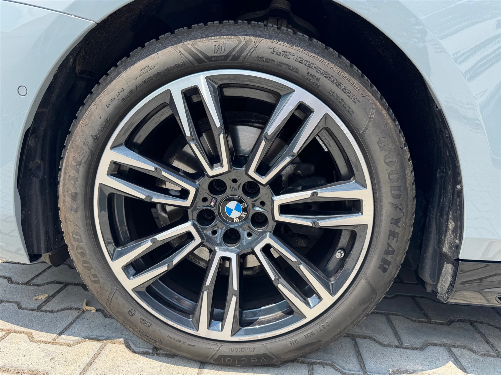 BMW 520 xDrive - изображение 5