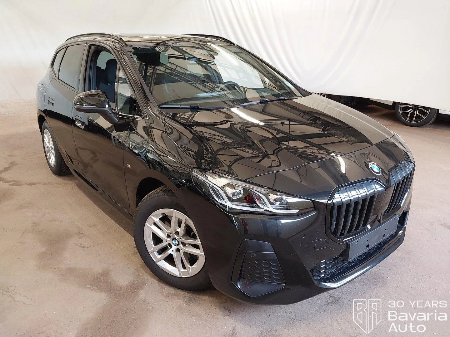 BMW 220 i Active Tourer M Sport Paket - изображение 4