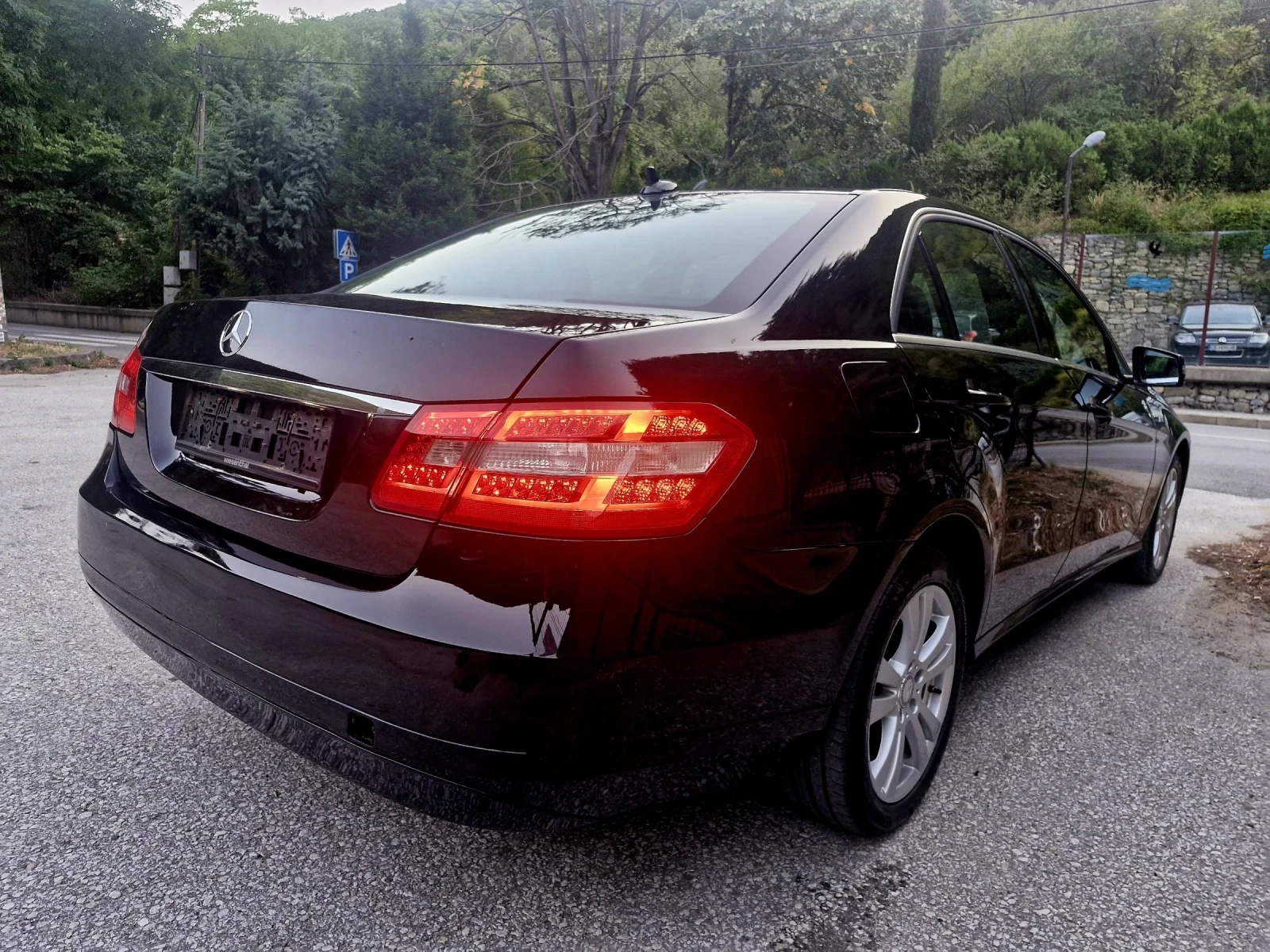 Mercedes-Benz E 200 2.2CDI 7G-TRONIC * FACELIFT*  | Mobile.bg — изображение 11