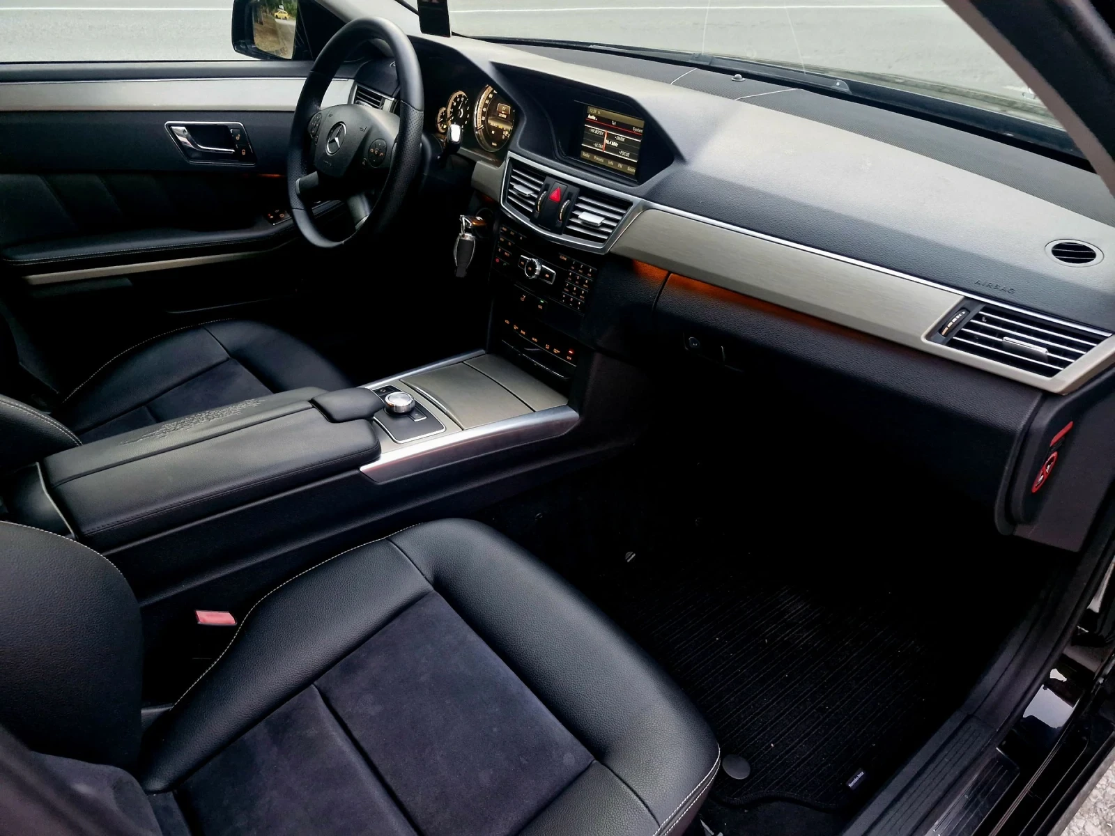 Mercedes-Benz E 200 2.2CDI 7G-TRONIC * FACELIFT*  | Mobile.bg — изображение 14