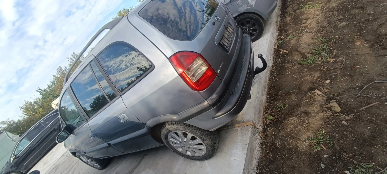 Opel Zafira  - изображение 4