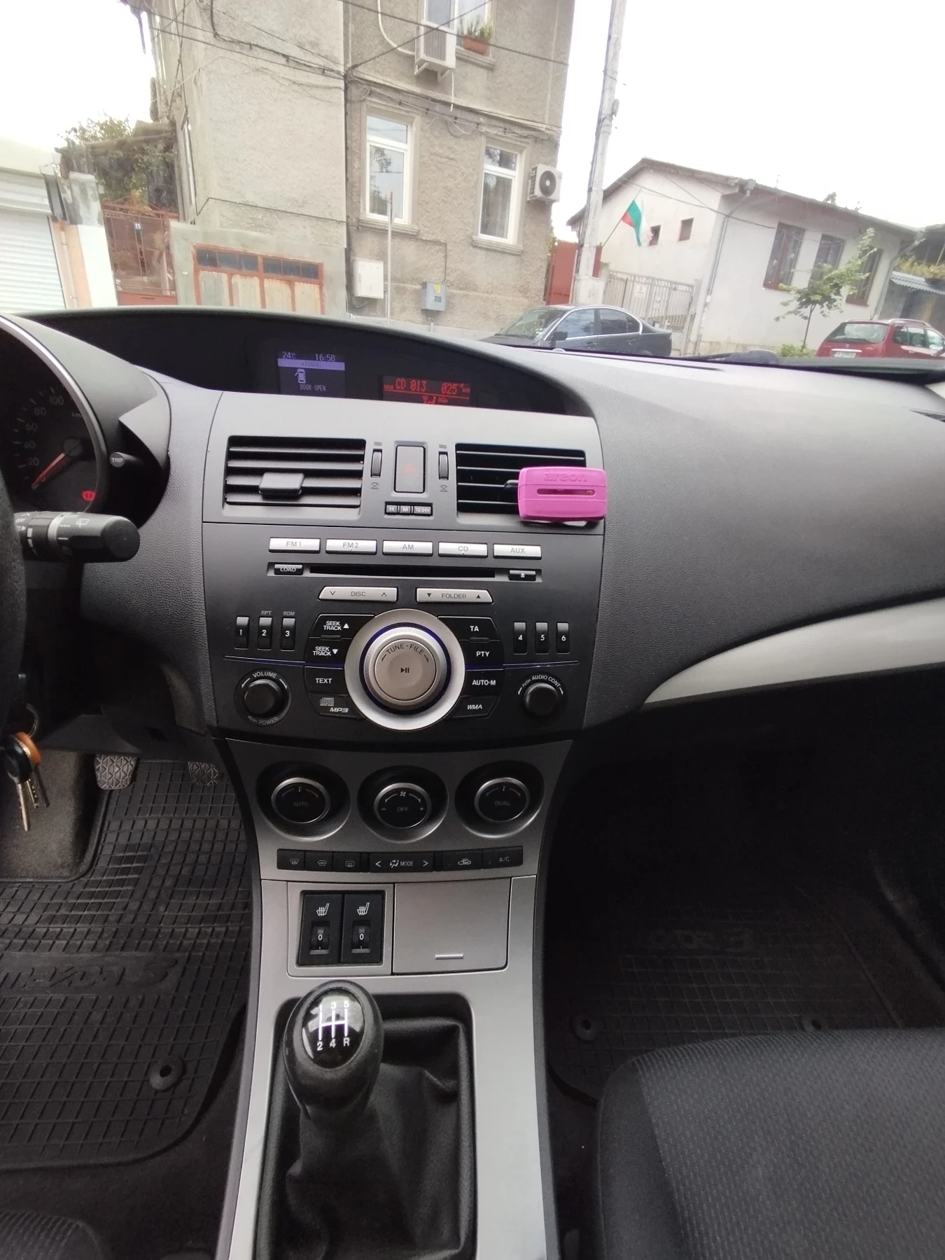 Mazda 3 | Mobile.bg   6