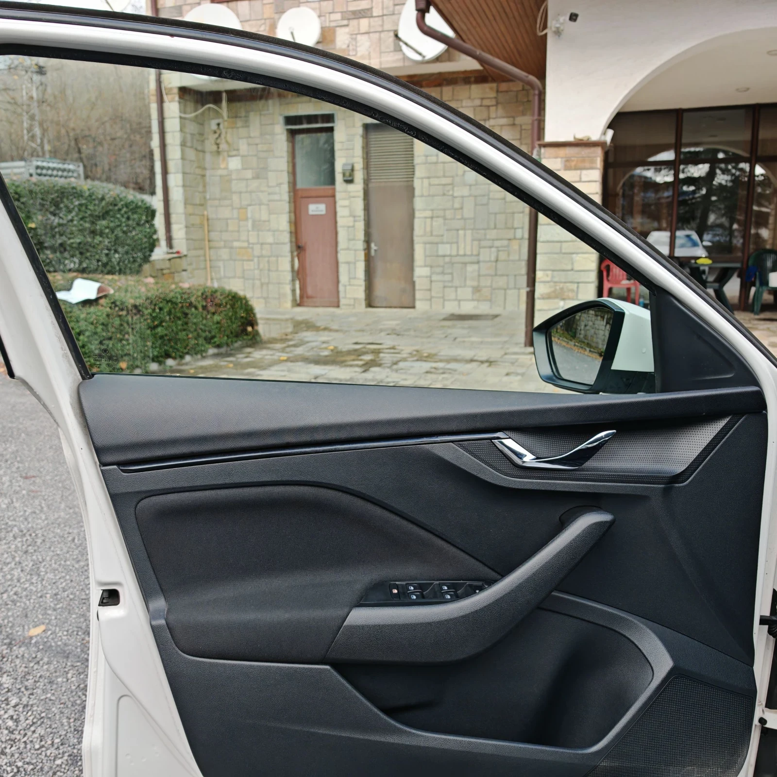 Skoda Scala 1.6  115 . 2019 | Mobile.bg   13