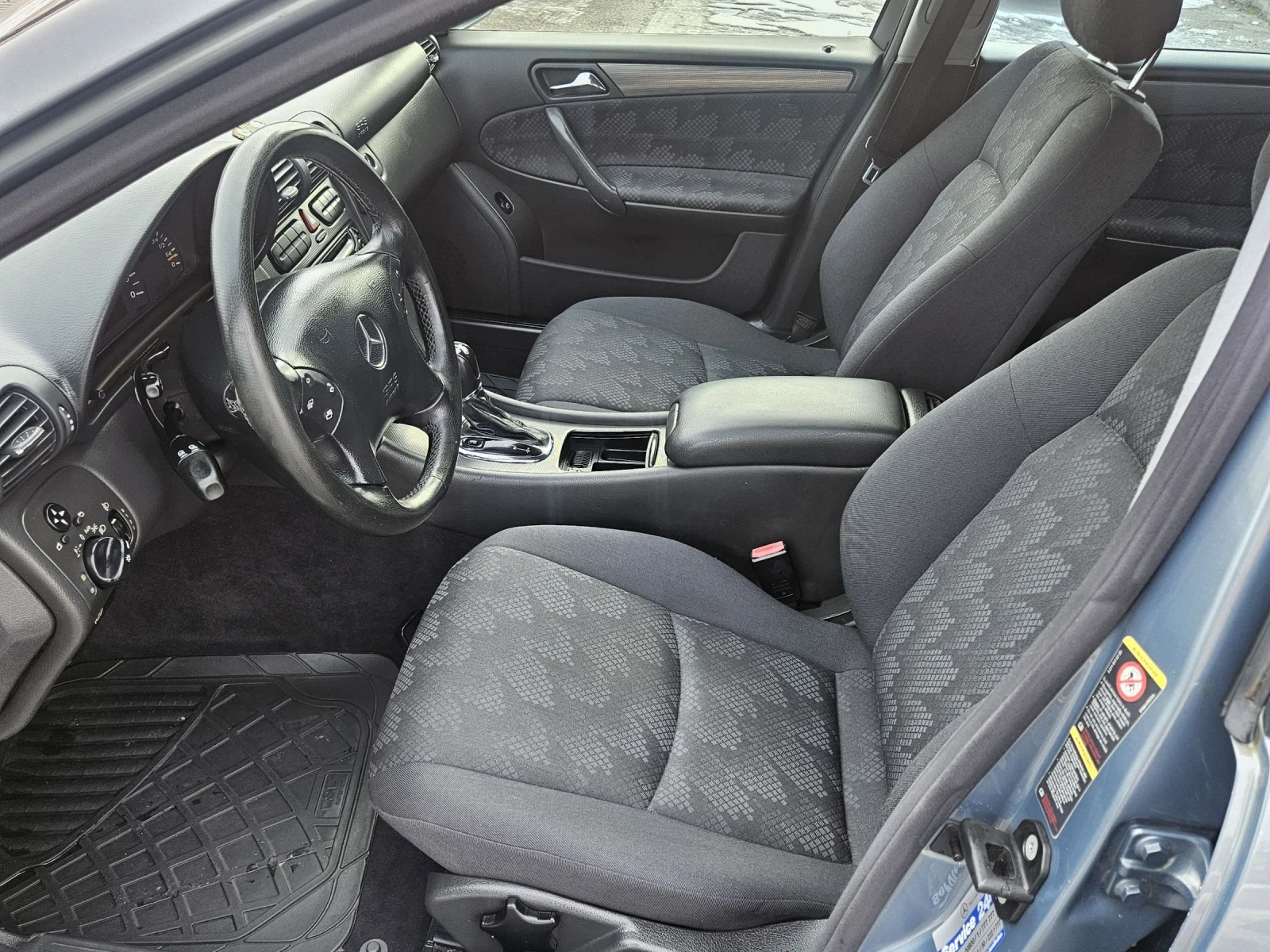 Mercedes-Benz C 220 Avantgarde* Автомат  - изображение 8