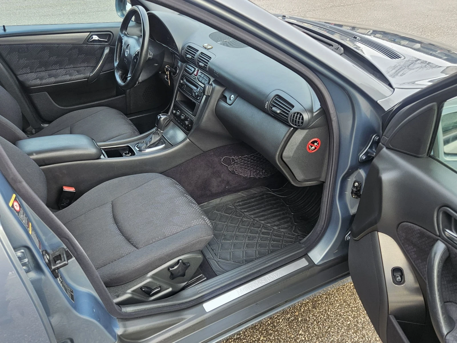 Mercedes-Benz C 220 Avantgarde* Автомат  - изображение 9