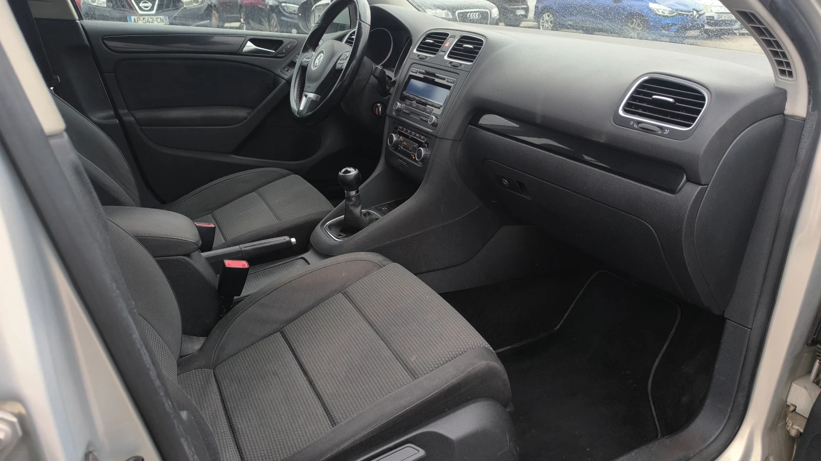 VW Golf 2.0 TDI 110k.c. - изображение 8