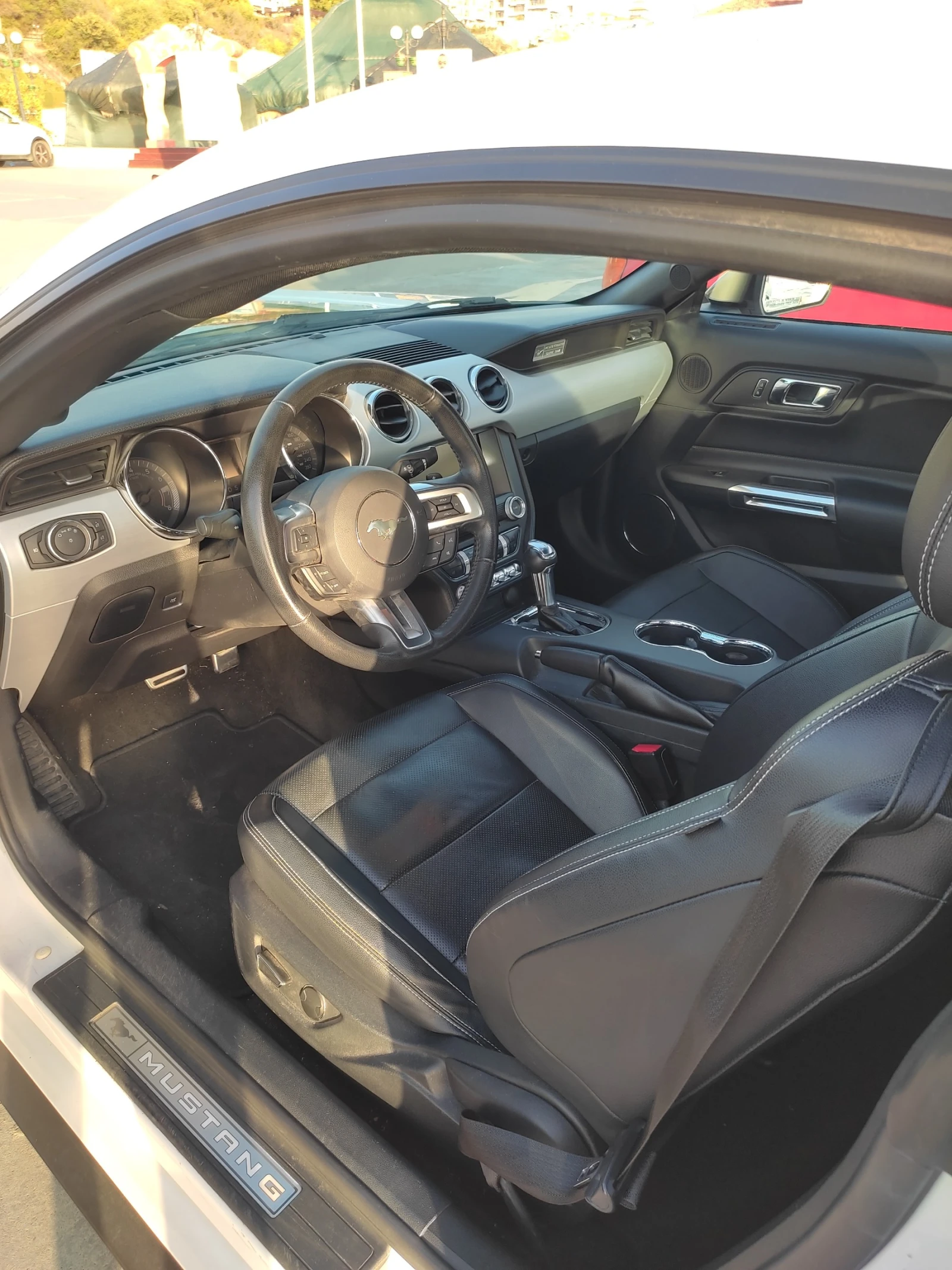 Ford Mustang, снимка 4 - Автомобили и джипове - 53793722