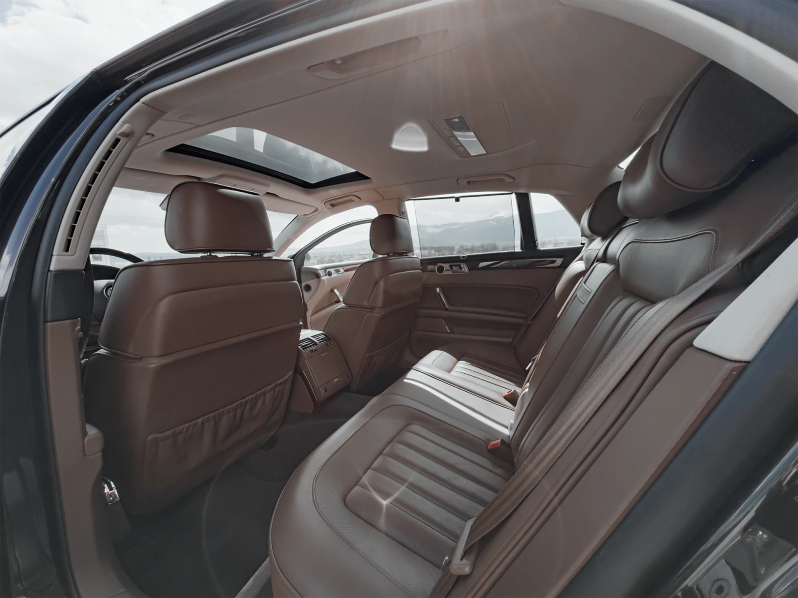 VW Phaeton, снимка 12 - Автомобили и джипове - 54152457