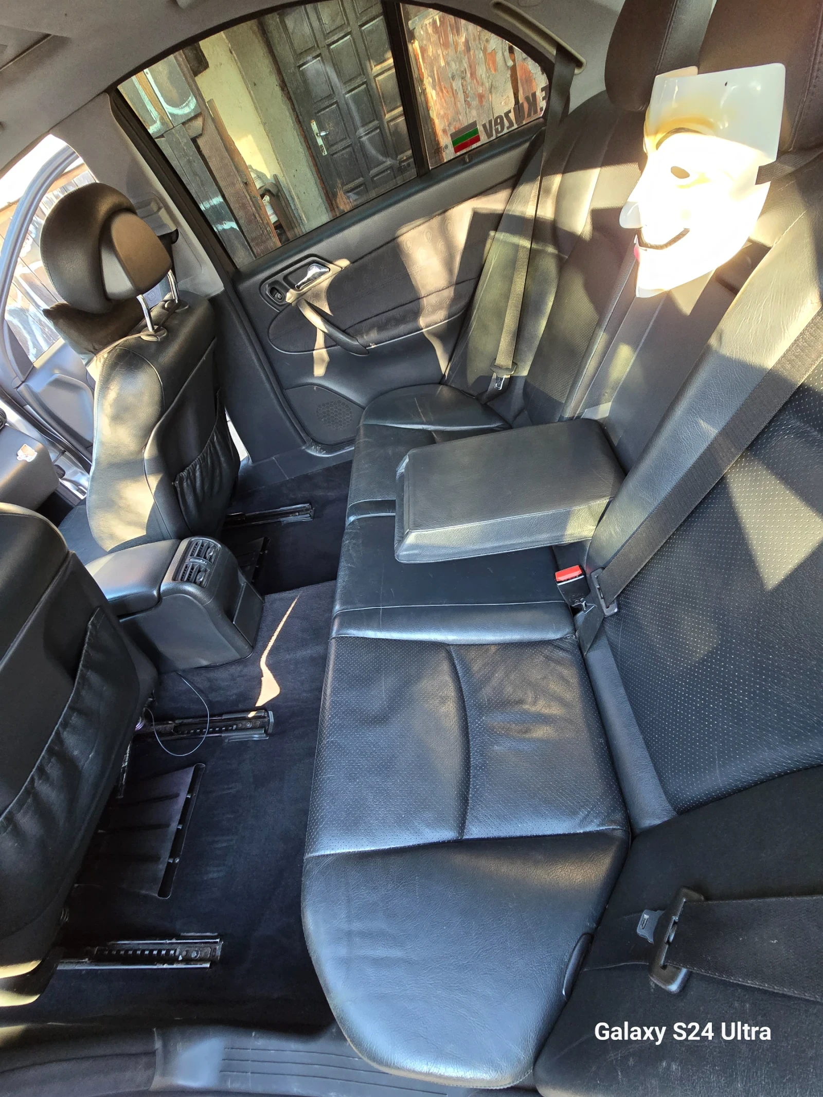 Mercedes-Benz C 220, снимка 15 - Автомобили и джипове - 54306751