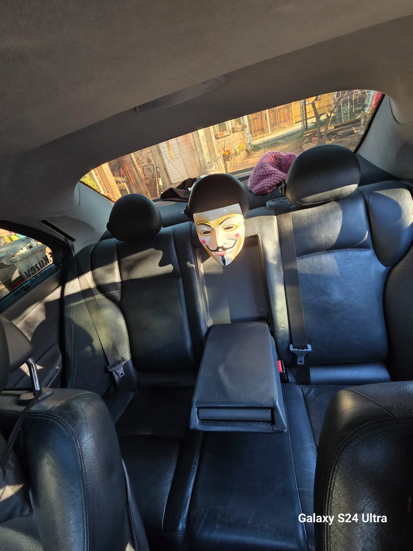 Mercedes-Benz C 220, снимка 11 - Автомобили и джипове - 54306751