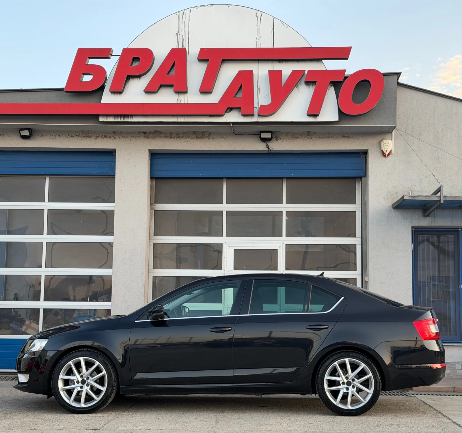 Skoda Octavia 2.0TDI/ELEGANCE/ТОП СЪСТОЯНИЕ/ДОКАЗУЕМ ПРОБЕГ, снимка 7 - Автомобили и джипове - 54691254