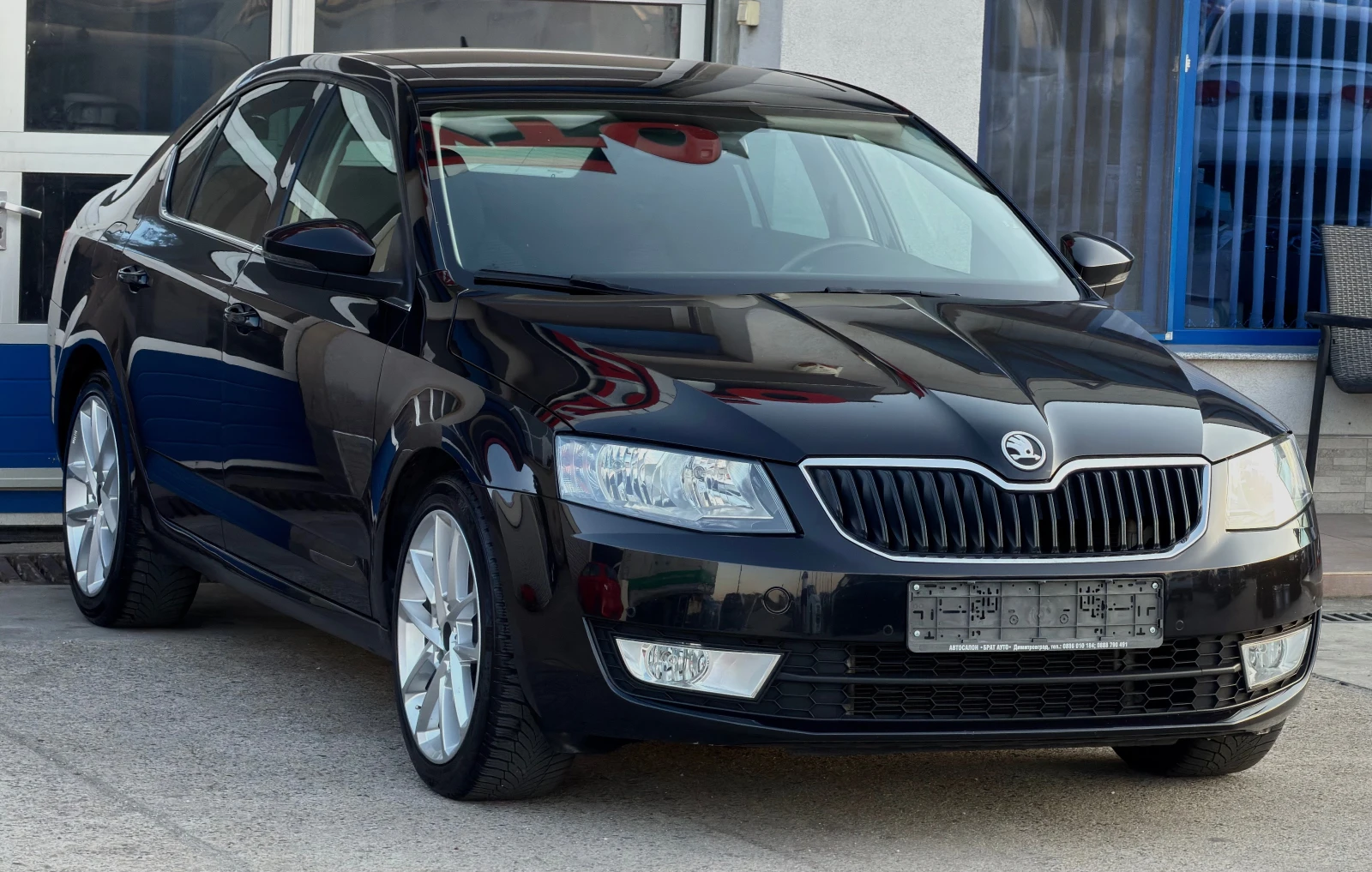 Skoda Octavia 2.0TDI/ELEGANCE/ТОП СЪСТОЯНИЕ/ДОКАЗУЕМ ПРОБЕГ, снимка 3 - Автомобили и джипове - 54691254