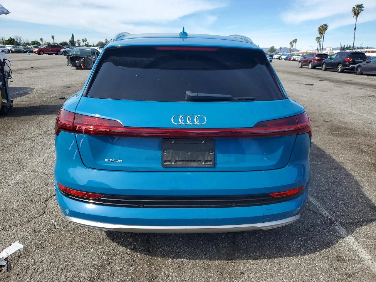 Audi E-Tron Prestige quattro, снимка 6 - Автомобили и джипове - 54769865
