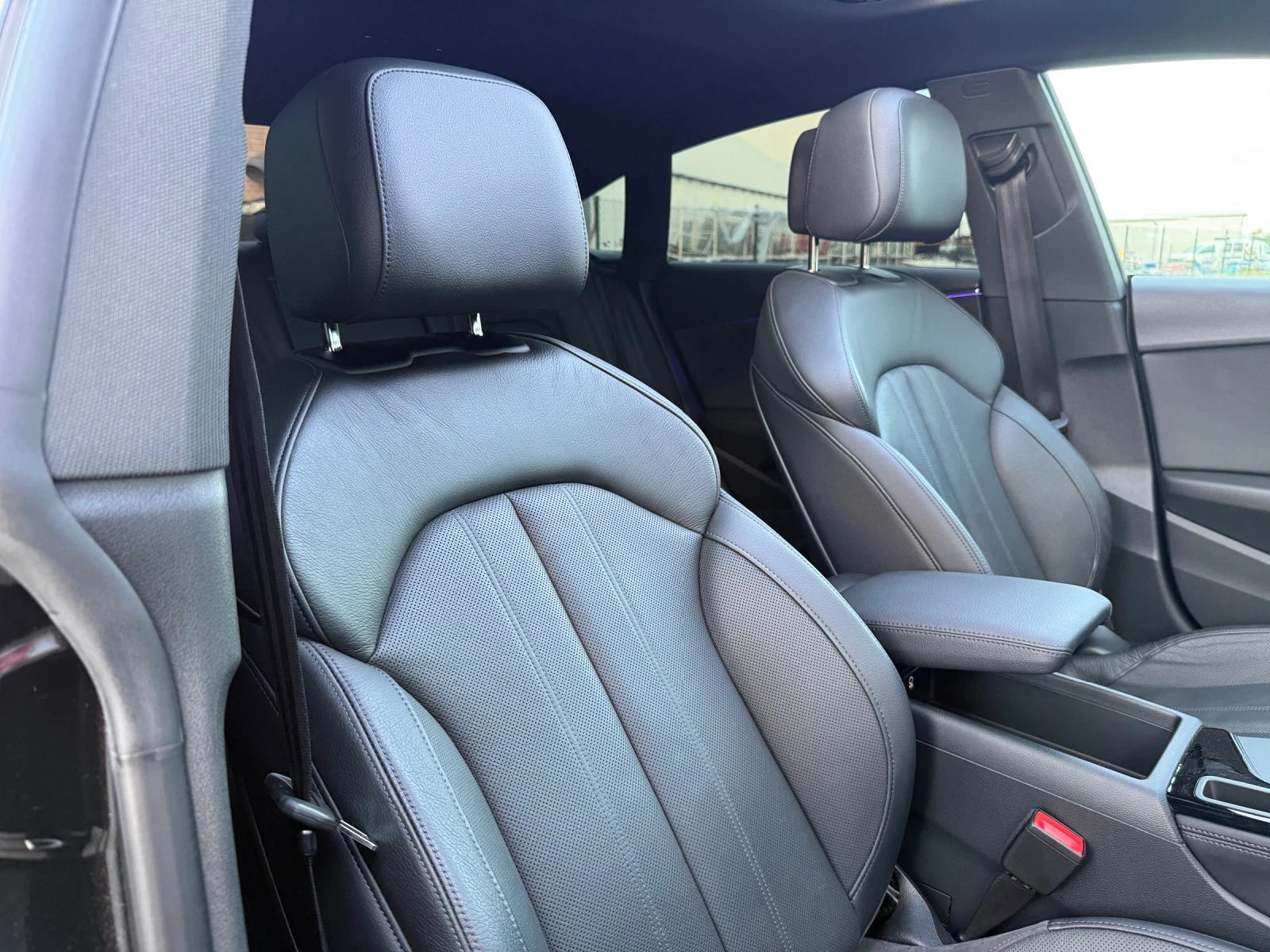Audi A5 Sportback 3.0 TDI S-Line, снимка 11 - Автомобили и джипове - 54831648