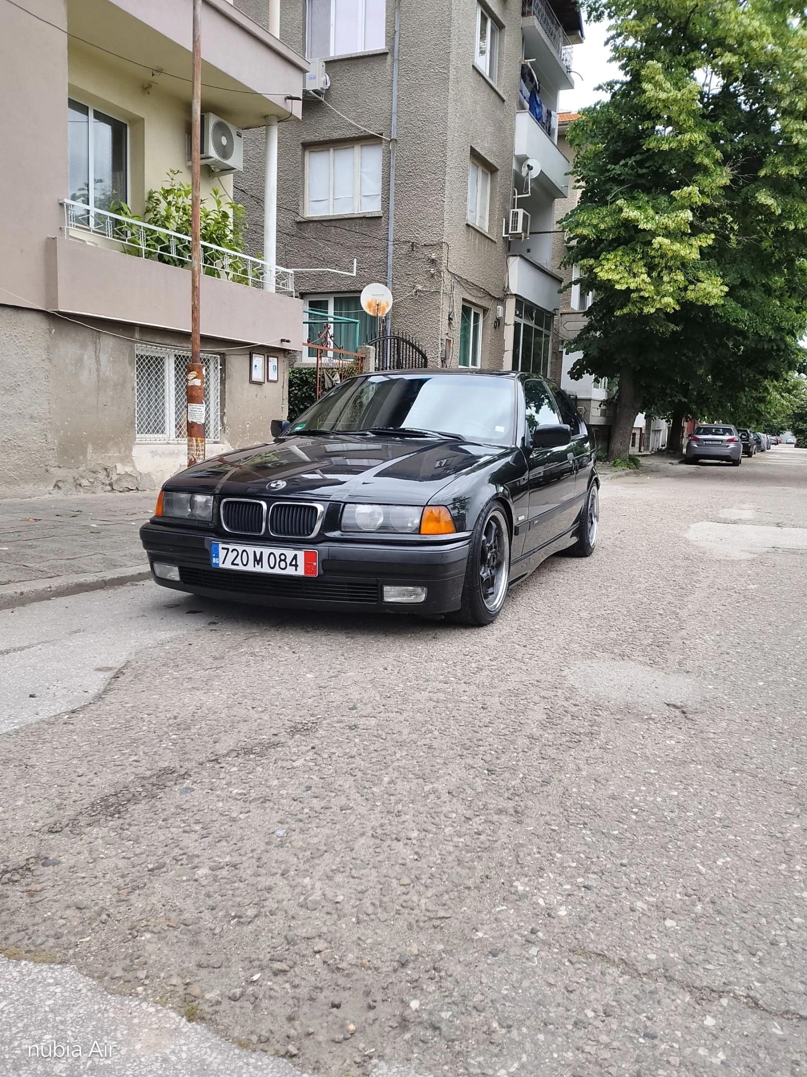 BMW 323 Ti compact