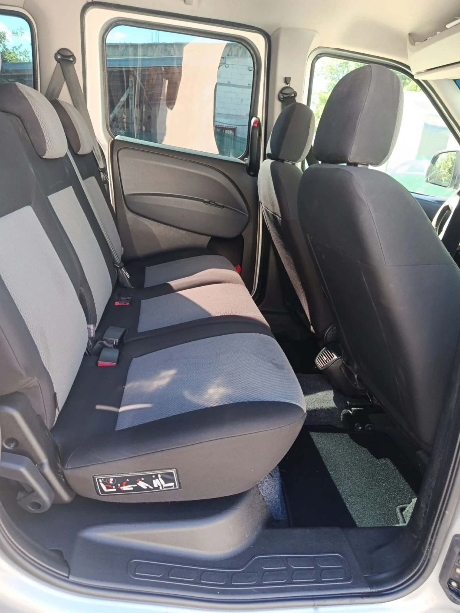 Fiat Doblo 1.6, снимка 6 - Автомобили и джипове - 55157046