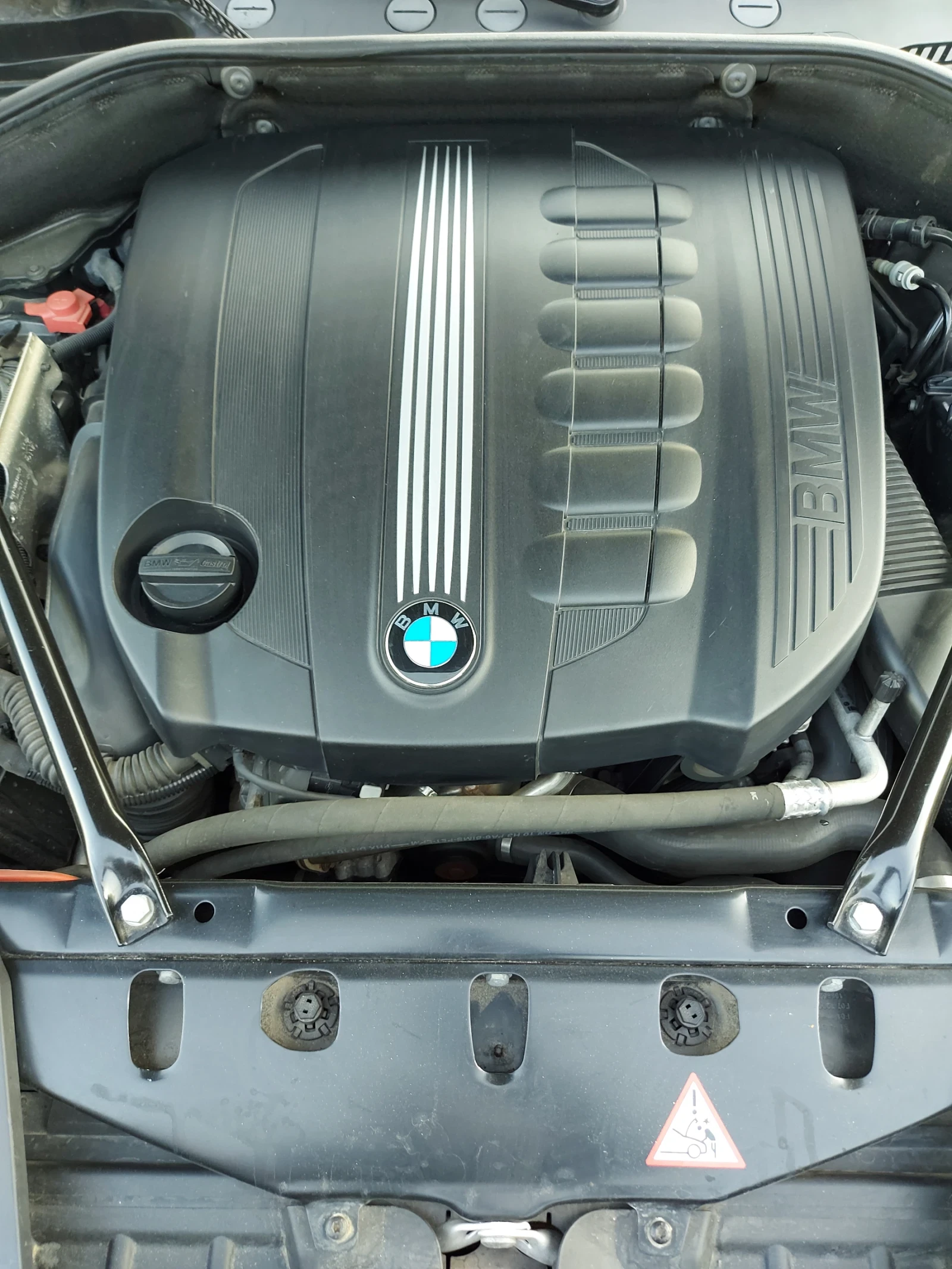 BMW 5 Gran Turismo, снимка 16 - Автомобили и джипове - 55852220