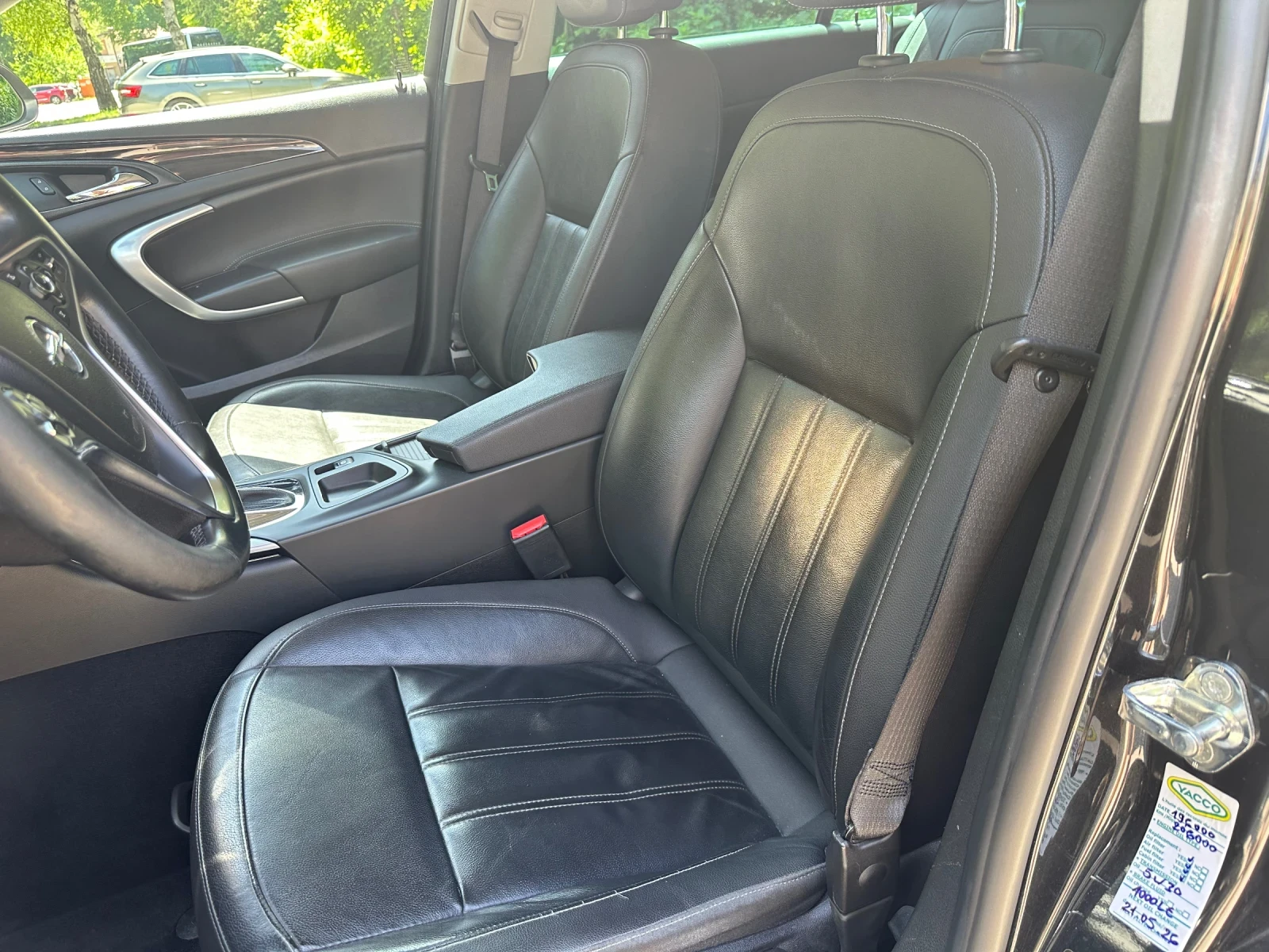 Opel Insignia 2.0 CDTI 4x4, снимка 8 - Автомобили и джипове - 55587114