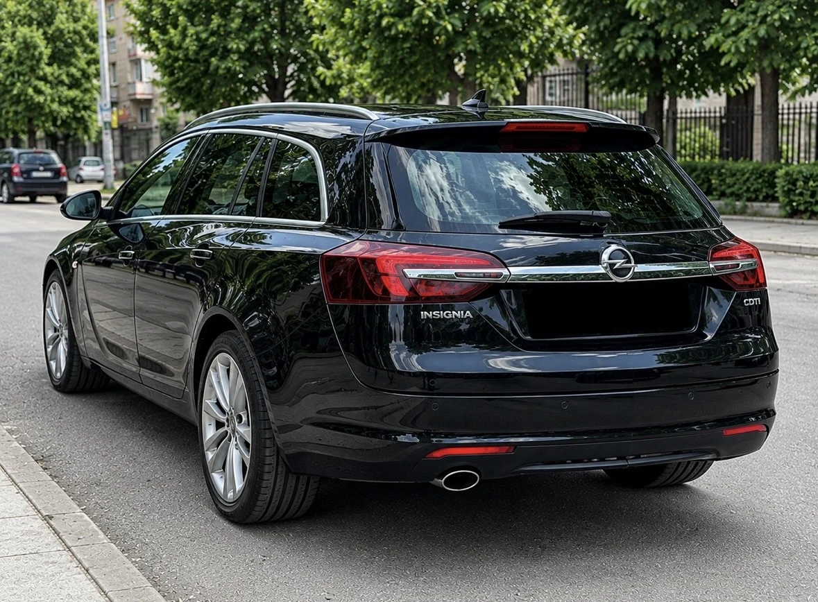 Opel Insignia 2.0 CDTI 4x4, снимка 3 - Автомобили и джипове - 55587114