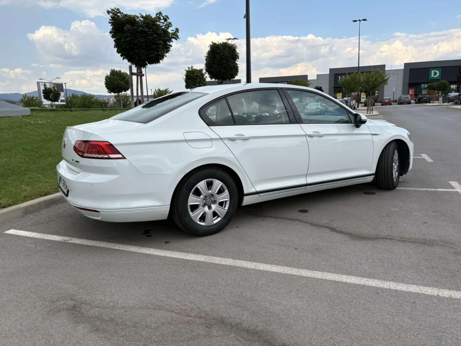 VW Passat, снимка 5 - Автомобили и джипове - 55598011